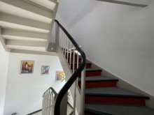 Treppenhaus Charmantes Mehrfamilienhaus mit Potenzial in Ettlingen-Bruchhausen.