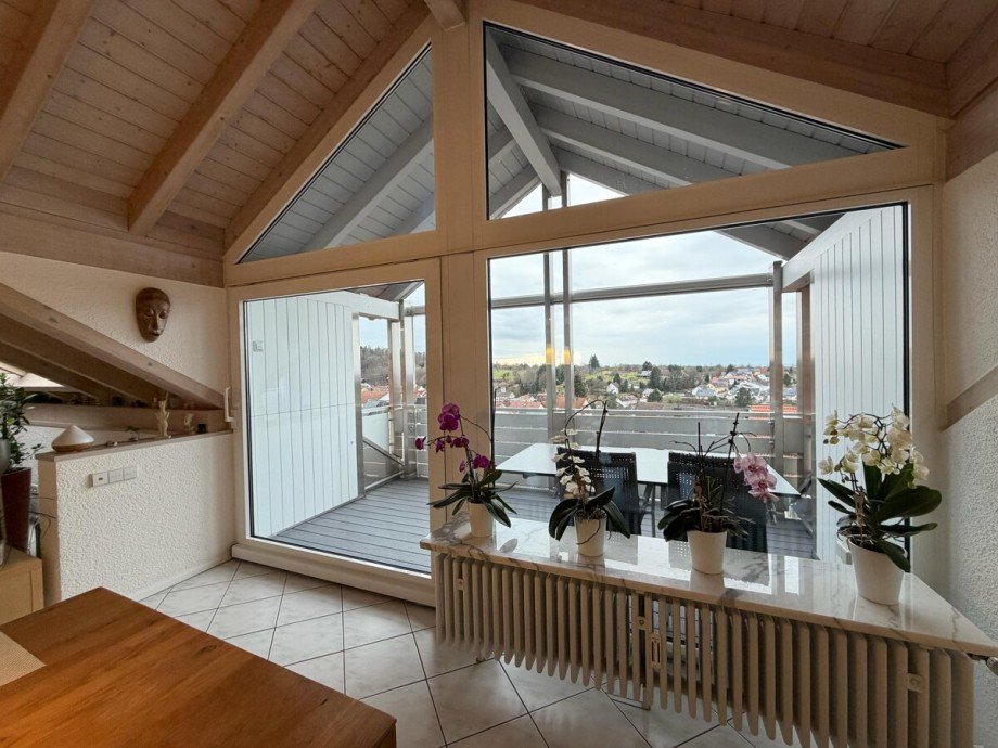 Ausblick auf den Balkon Mehrfamilienhaus Malsch