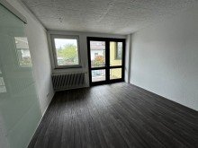 Flur Ehemalige Bankfiliale mit genehmigter Bauvoranfrage 
- gestalten Sie Ihre neue Wohnung!