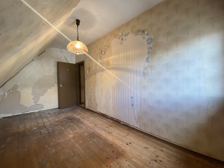 Schlafzimmer DG Doppelhaush�lfte Ettlingen