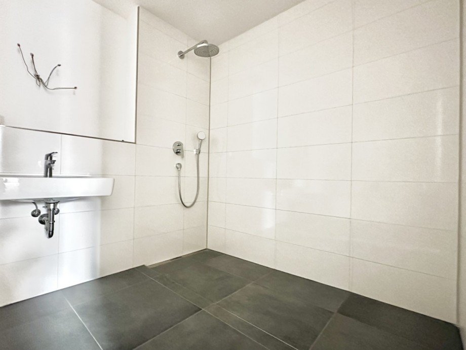 Badezimmer Bild 2 Dachgeschosswohnung Kieselbronn