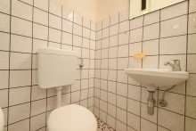 G�ste WC Charmante 3-Zimmer-Wohnung mit 
Balkon und Garage - 
gestalten Sie Ihr neues Zuhause