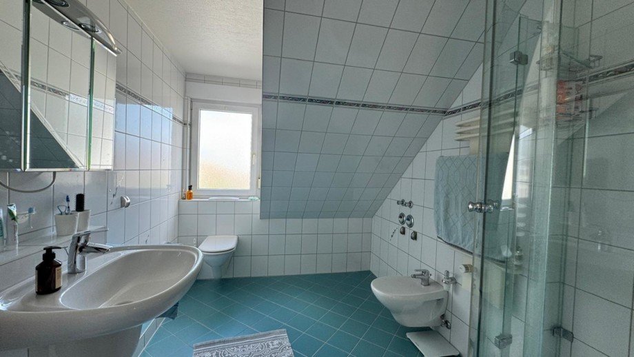 Badezimmer Dachgeschosswohnung Rheinstetten / Forchheim