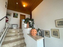 Treppenaufgang ++ Preissenkung++
Tolles Zweifamilienhaus in Schielberg - frei ab 01.04.2025