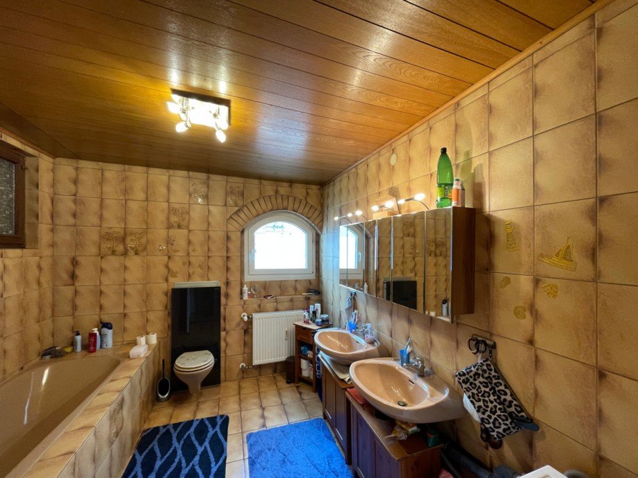 Bad OG Zweifamilienhaus Malsch