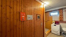 Waschk�che (mit Sauna) Wohlf�hlatmosph�re im 2-Familienhaus mit gro�em Grundst�ck.