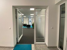 Eingang PROVISIONSFREI - Hochwertige Gewerbefl�che in Ettlingen!
