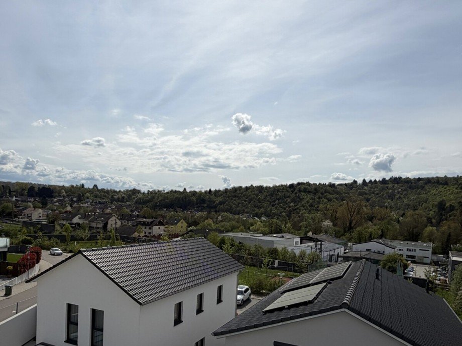 Ausblick OG Doppelhaush�lfte Pfinztal / S�llingen