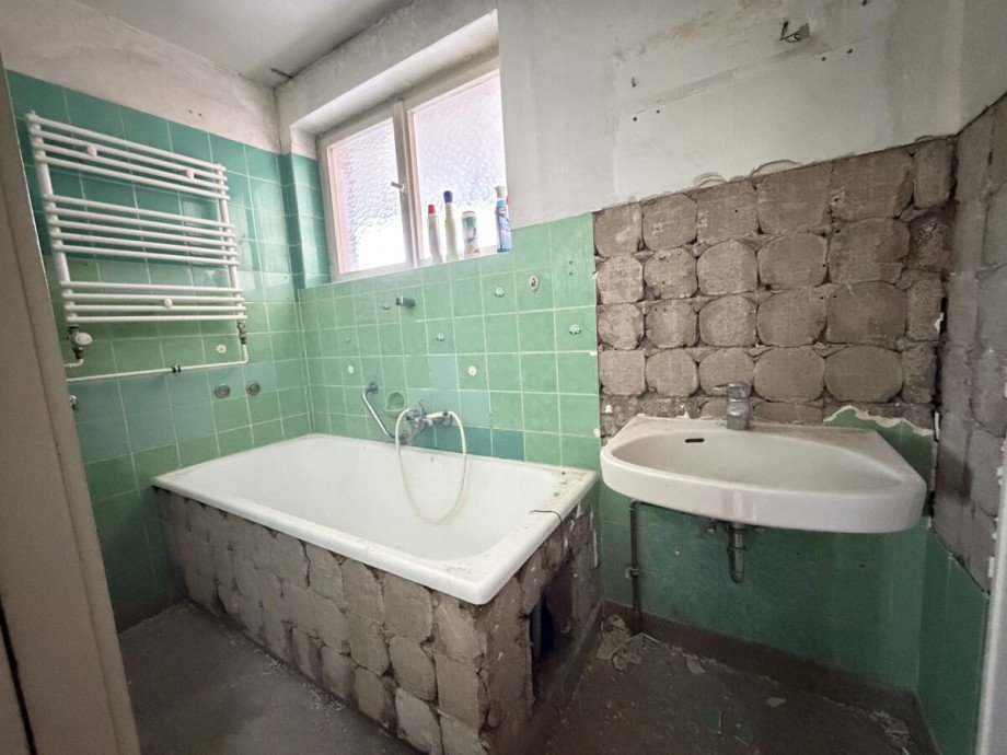 Bad EG Mehrfamilienhaus Pfinztal