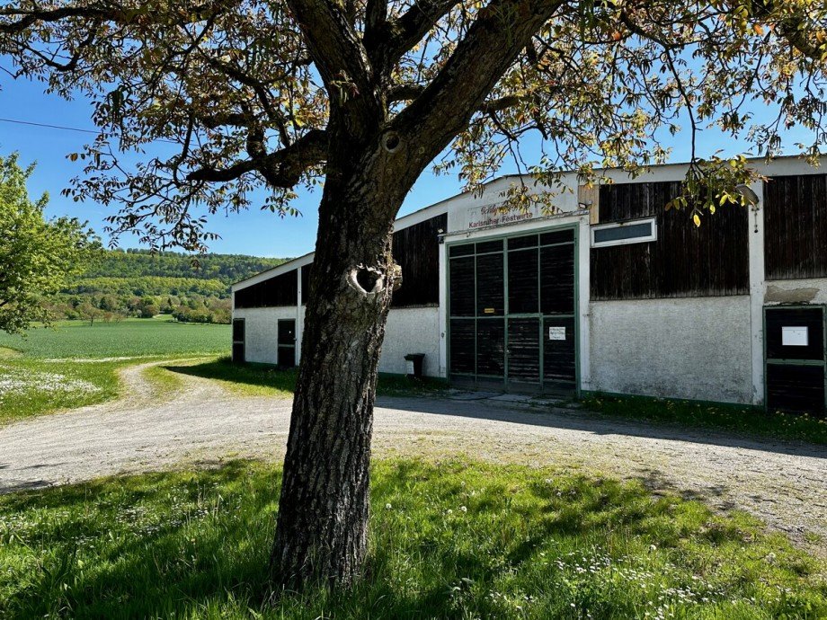 Ansicht auf die Halle Haus Ettlingen