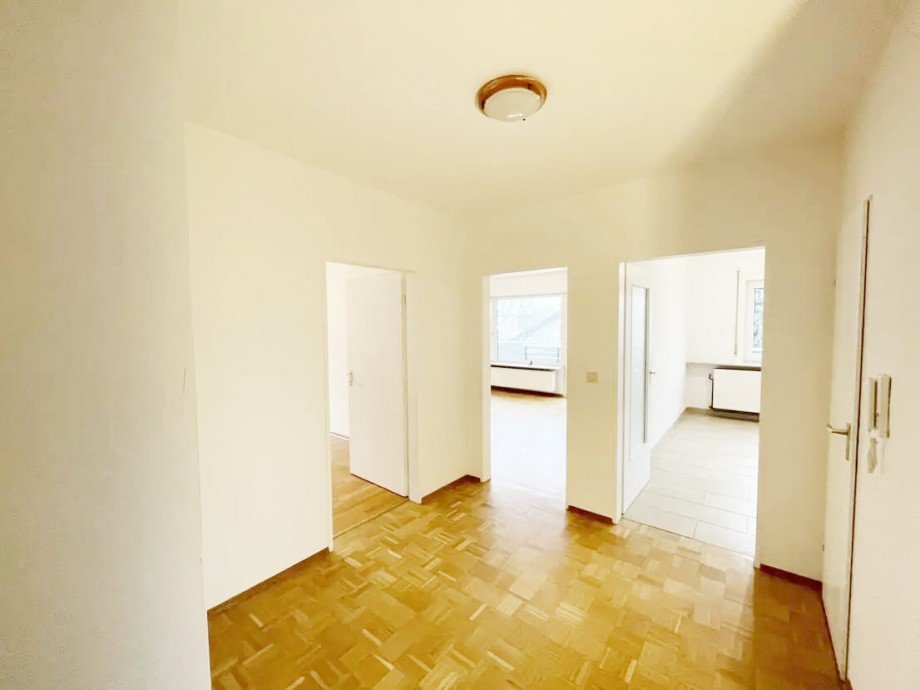 Flur Etagenwohnung Waldbronn / Reichenbach