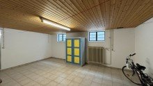 Hobbyraum Wohlf�hlatmosph�re im 2-Familienhaus mit gro�em Grundst�ck.