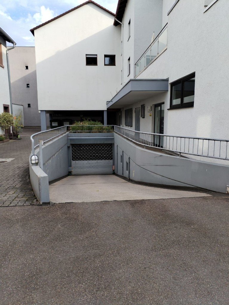  Ettlingen Tiefgarage Tiefgaragenstellplatz in Ettlingen zu verkaufen!