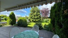 EG-Terrasse Wohlf�hlatmosph�re im 2-Familienhaus mit gro�em Grundst�ck.