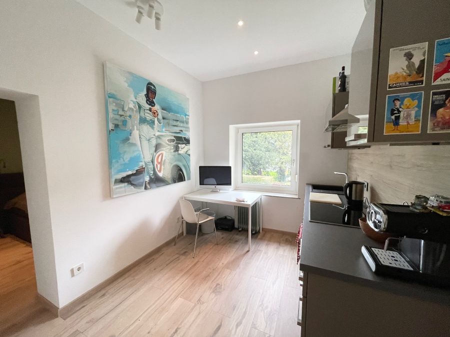 EG links Mehrfamilienhaus Essen