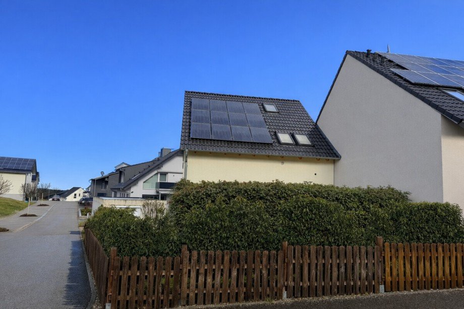 Gartenansicht Doppelhaush�lfte Malsch
