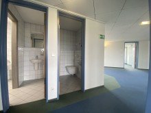 Toiletten / Flur 2.OG Hier k�nnten Sie arbeiten! 
Lichtdurchflutete B�rofl�che zentral 
am Waldbronner Rathausmarkt