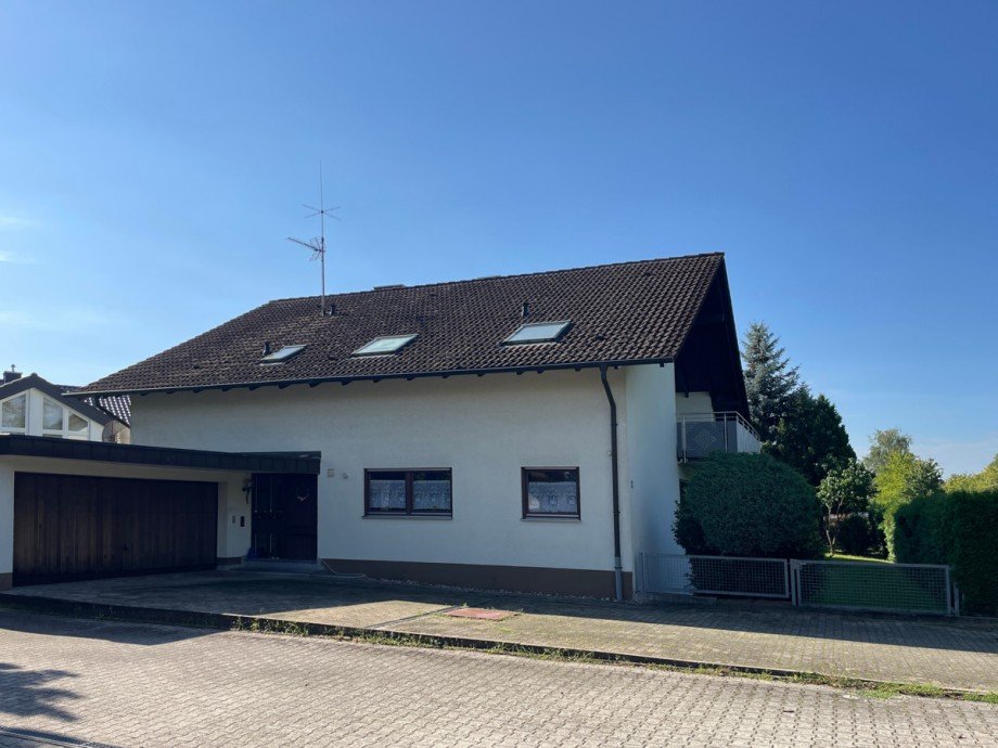 Seitenansicht Einfamilienhaus Ettlingen / Bruchhausen