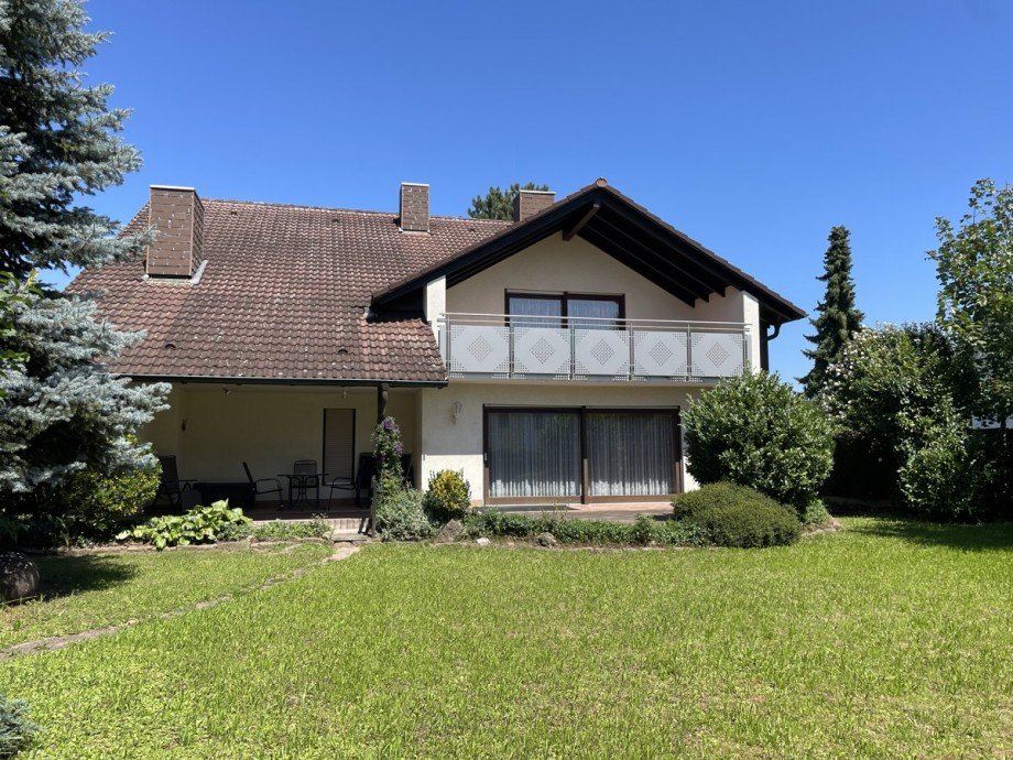 Vorderansicht Einfamilienhaus Ettlingen / Bruchhausen
