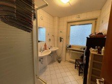 Badezimmer OG Ettlingen-Kernstadt! Mehrgenerationenhaus in begehrter Lage.