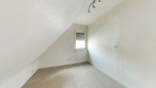Kinderzimmer im OG Bitte aufwecken - Doppelhaush�lfte im Dornr�schenschlaf zum Sanieren