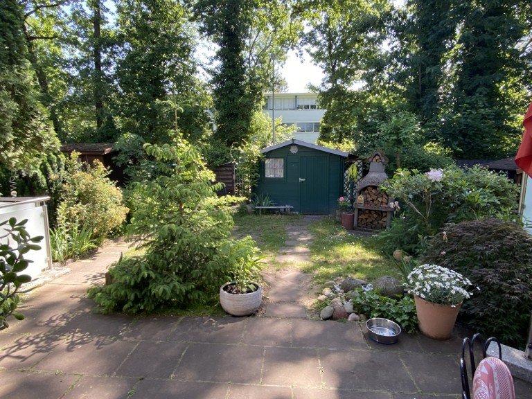 Gartenansicht Karlsruhe Reihenhaus Zentral Wohnen - umgeben von der Natur! Einladendes Reihenhaus mit Garten in der Waldstadt