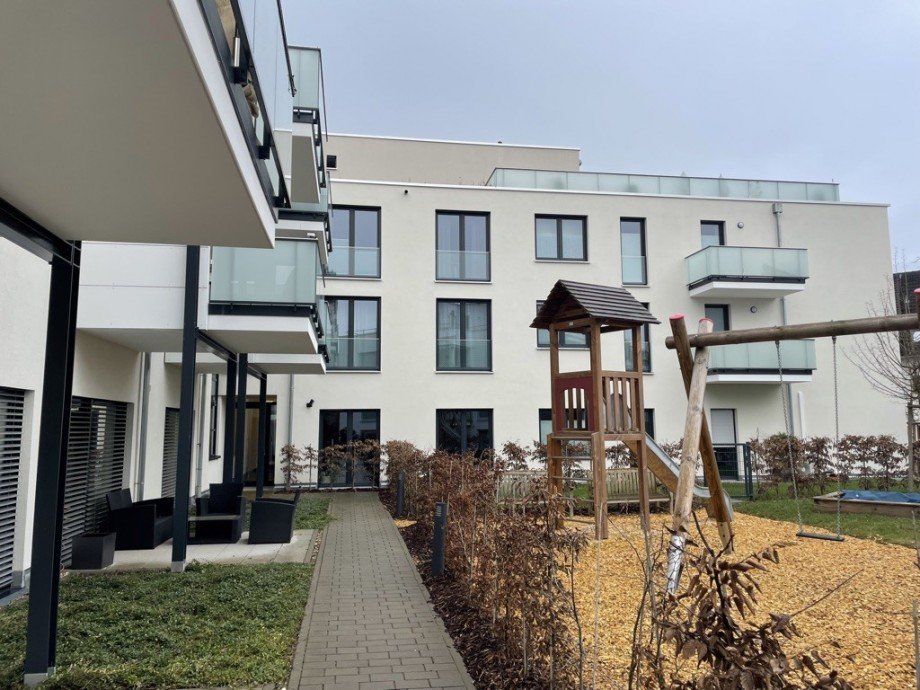 Rueckseite Geb�ude Etagenwohnung Ettlingen