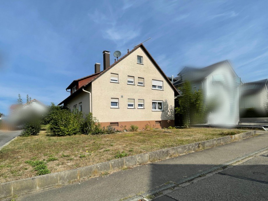 Aussenansicht Einfamilienhaus Ettlingen-Sch�llbronn