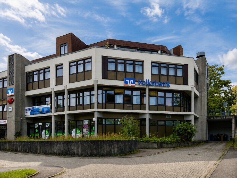 Au�enansicht des Gesch�fts- und Geb�udekomplexes B�rogeb�ude Waldbronn