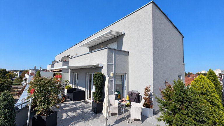 Exklusive Maisonette-Penthousewohnung Ettlingen - Ettlingen Penthousewohnung �ber den D�chern von Ettlingen: Exklusive Maisonette-Penthousewohnung mit sonniger Dachterrasse