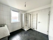 Separate Dusche Attraktive moderne Gewerbeeinheit - vollst�ndig renoviert, sofort verf�gbar