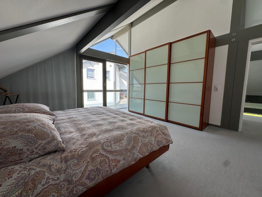 Schlafzimmer Einfamilienhaus K�nigsbach-Stein
