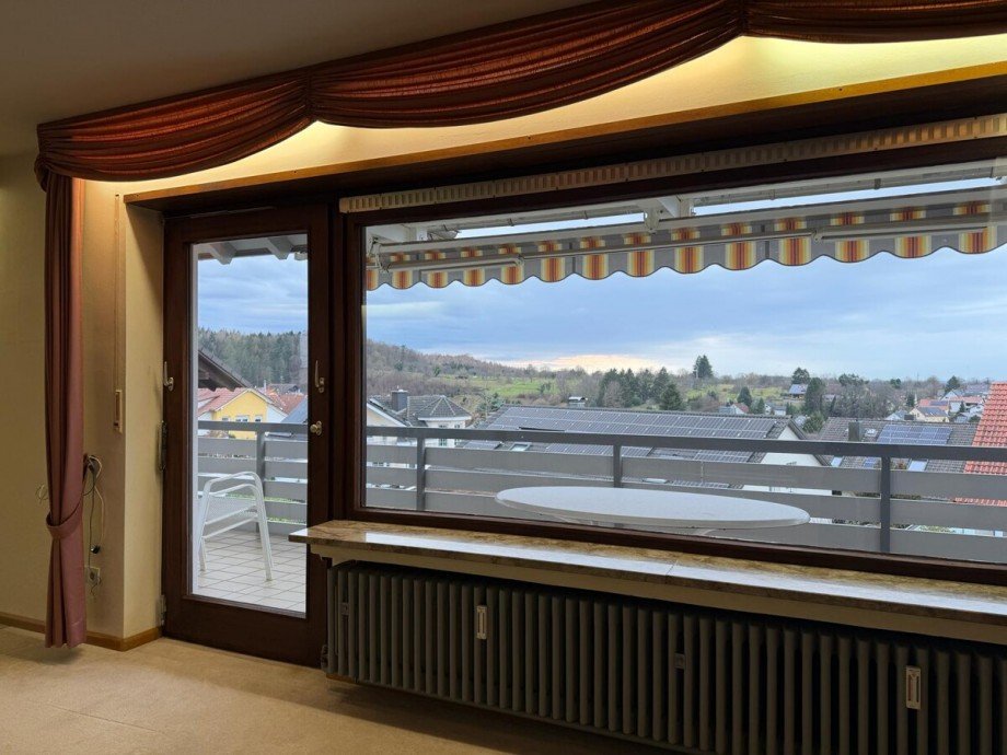 Ausblick auf den Balkon Mehrfamilienhaus Malsch