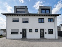 Vorderansicht (KI-Visualisierung) Gestalten Sie Ihr neues Zuhause: Doppelhaush�lfte im Rohbauzustand in Pfinztal-S�llingen