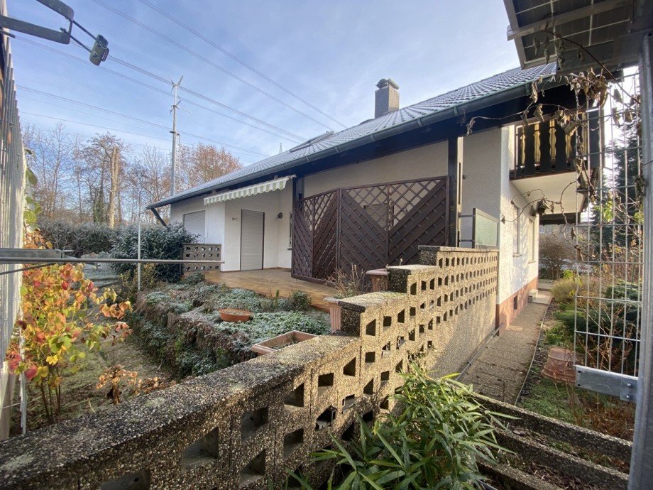 Gartenansicht Einfamilienhaus Eggenstein-Leopoldshafen