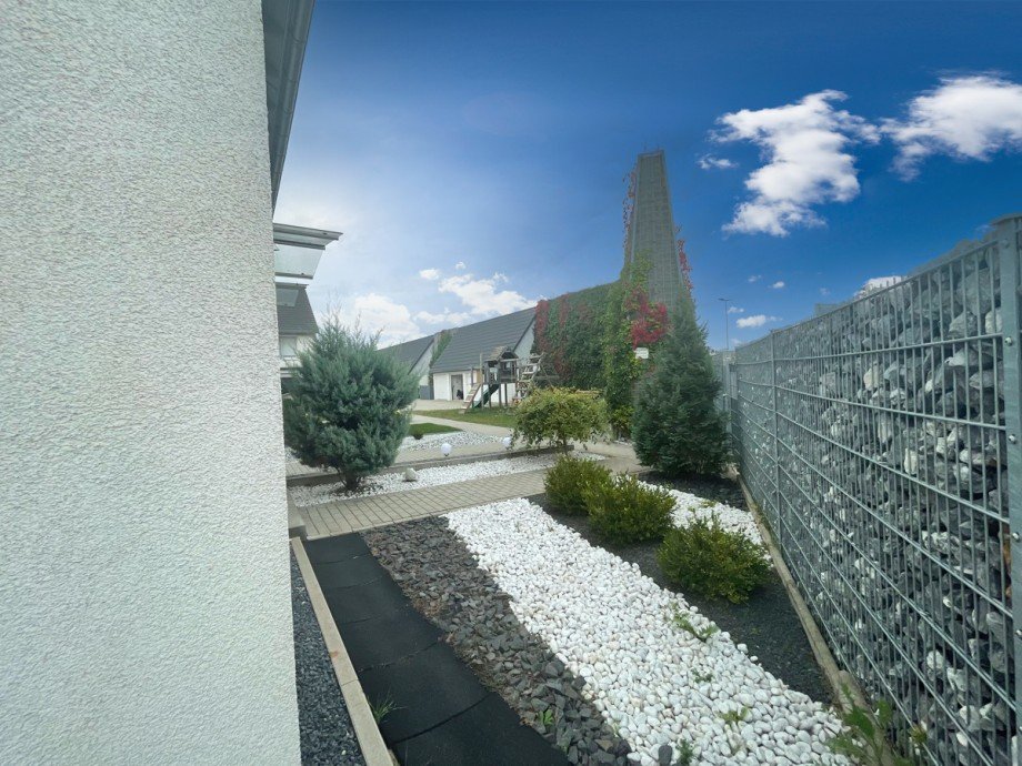 Vorgarten Reihenendhaus Rheinstetten / Forchheim