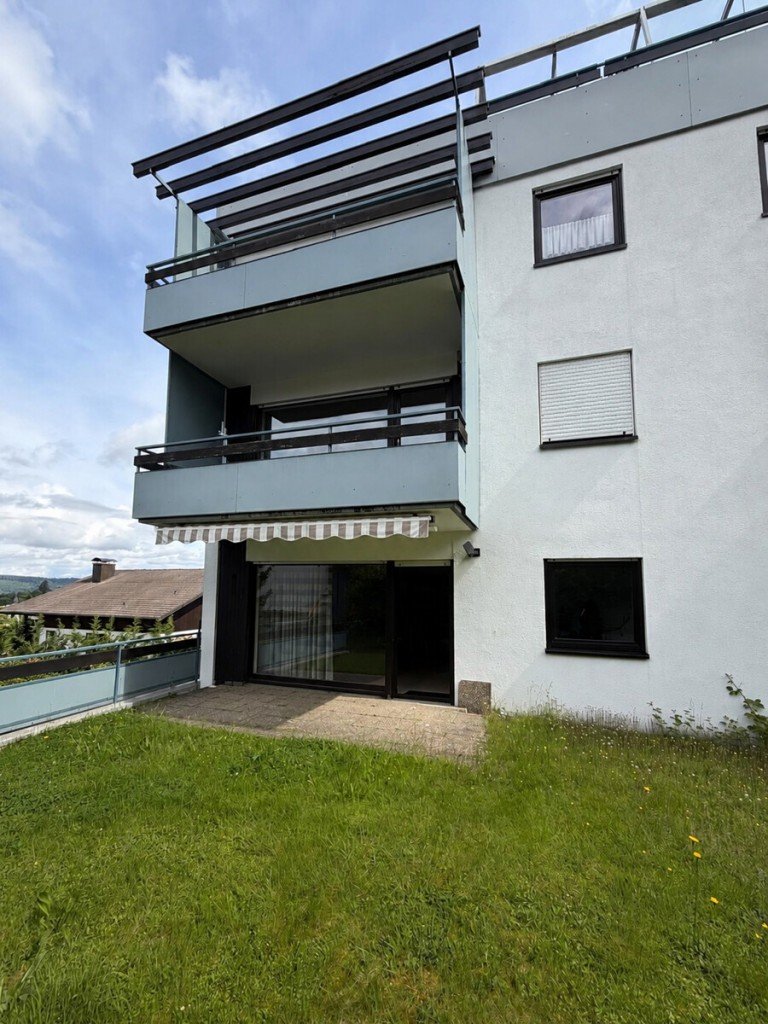Hinteransicht Waldbronn - Etzenrot Etagenwohnung Ruhig wohnen in Waldbronn-Etzenrot - gepflegte 2-Zimmer-Wohnung mit Terrasse
